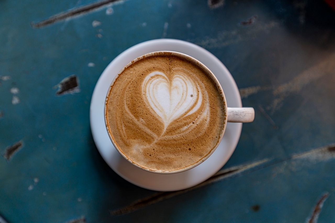 A cappuccino with heart latte art
